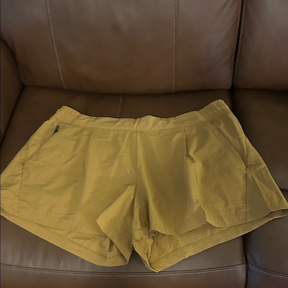 Athleta Active Wear Pleated Shorts